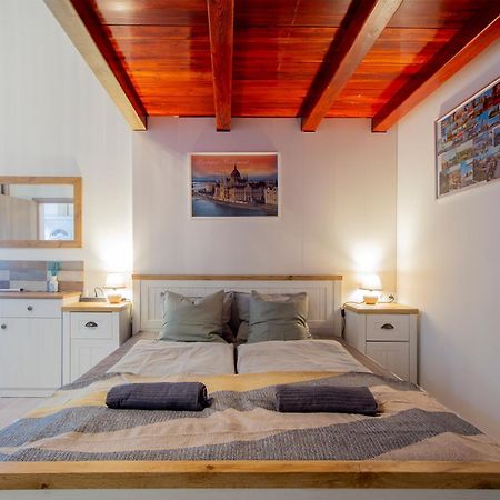 Dob Apartment With Ac Budapest Ngoại thất bức ảnh
