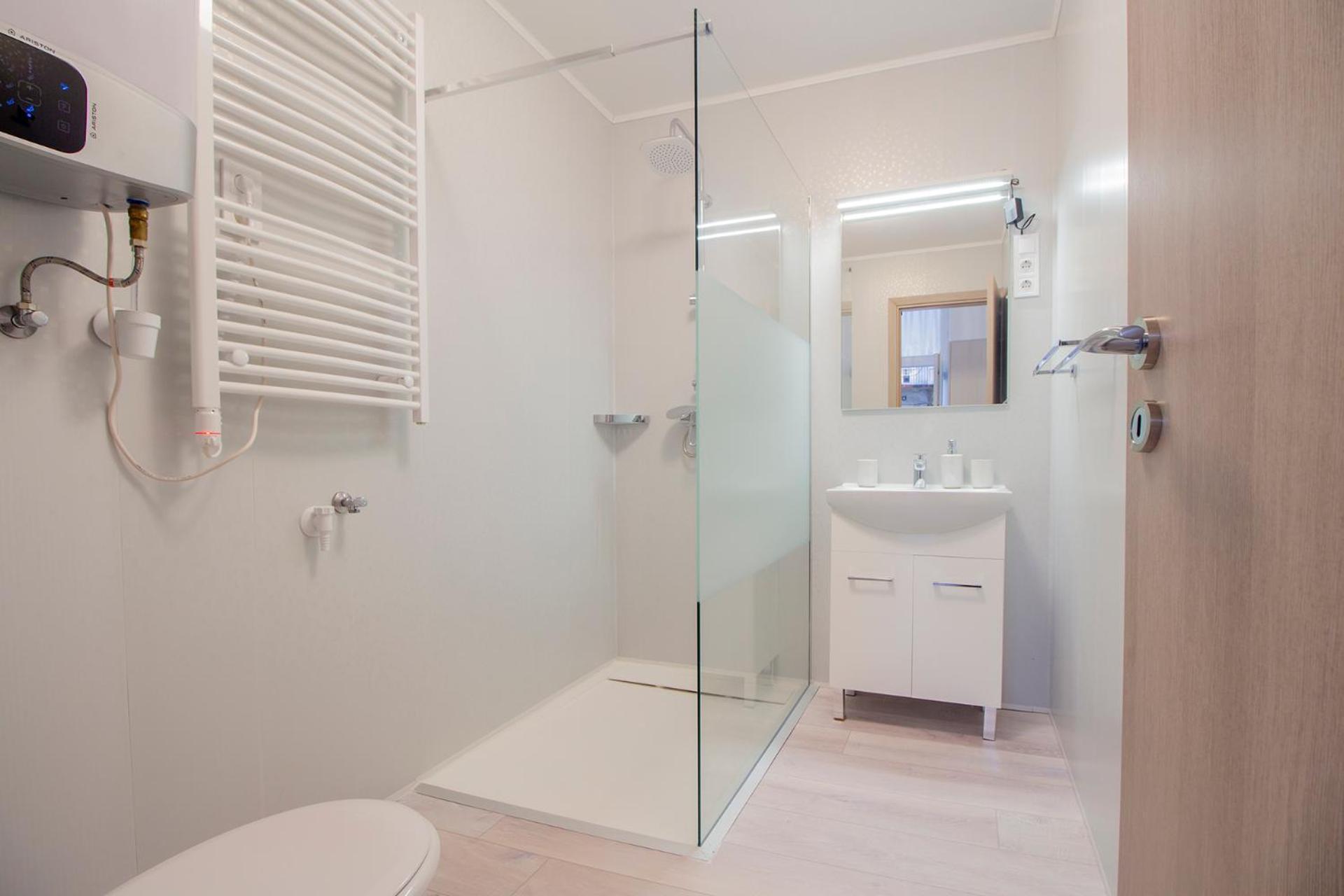 Dob Apartment With Ac Budapest Ngoại thất bức ảnh